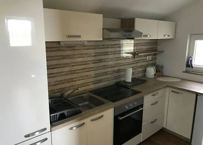 Vinska Klet Sersen * Dobrovnik