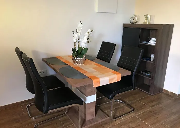 Holiday home Vinska Klet Sersen Dobrovnik